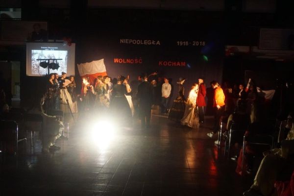 wito-niepodlegoci-49-20181118-1988731540D3682431-7349-2C01-C399-67EBA3D71FA2.jpg